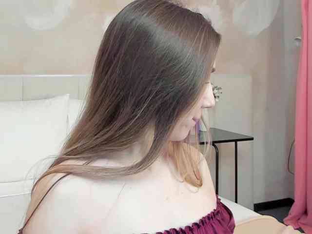 LizaLove webcam