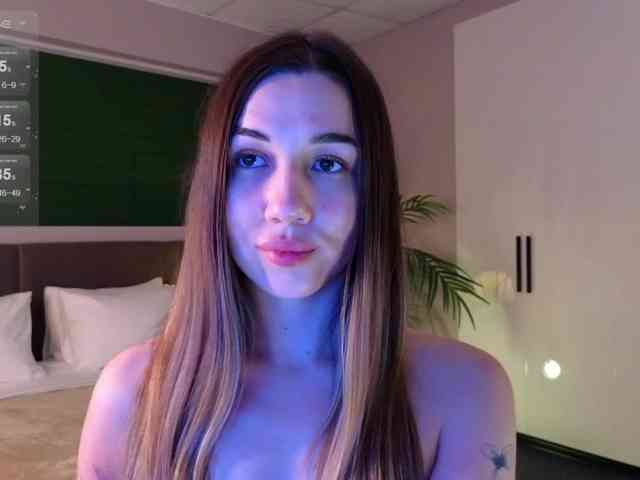 LizaLove webcam
