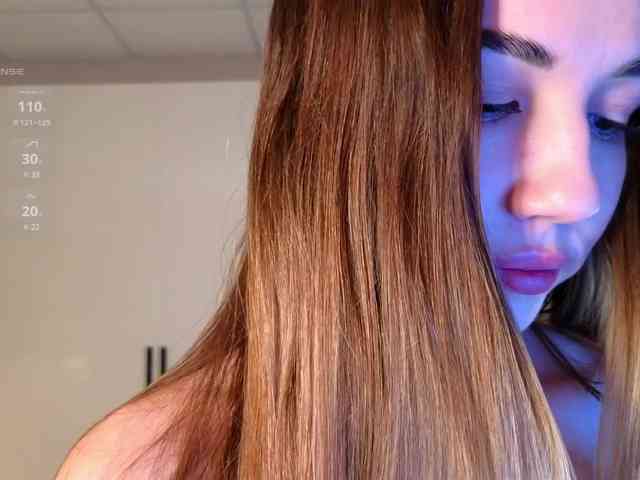 LizaLove webcam