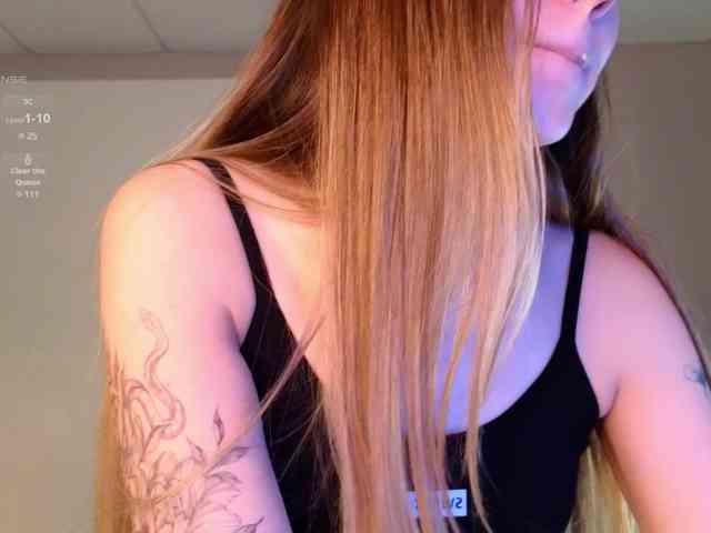 LizaLove webcam