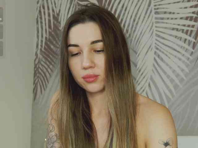 LizaLove webcam