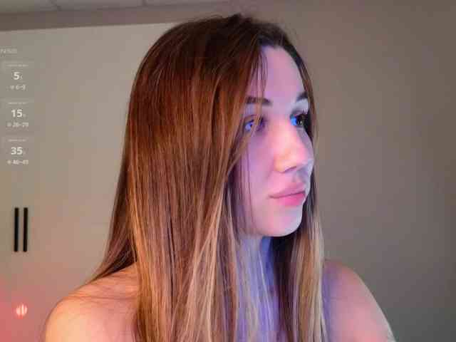 LizaLove webcam