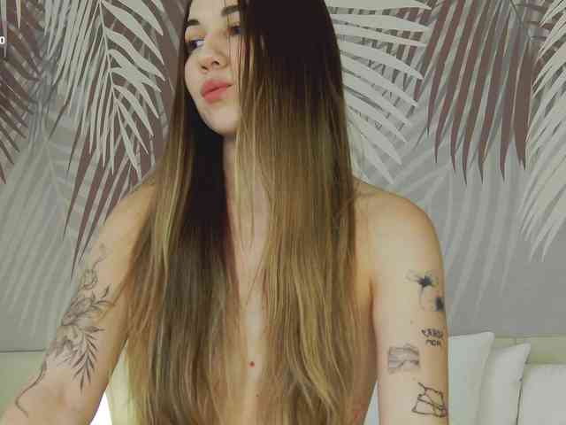 LizaLove webcam