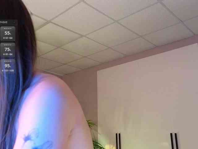 LizaLove webcam