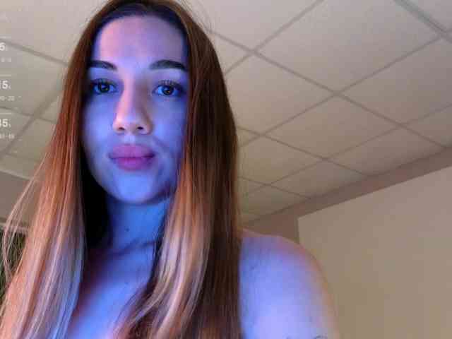 LizaLove webcam