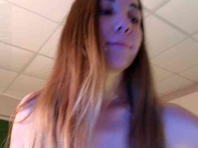 LizaLove webcam