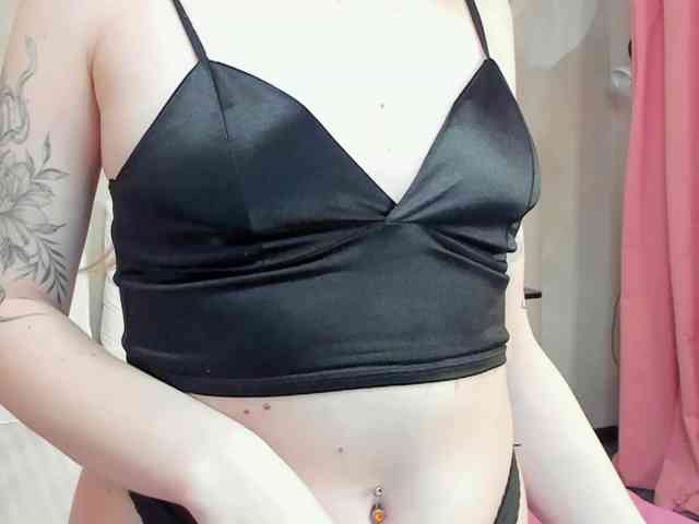LizaLove webcam