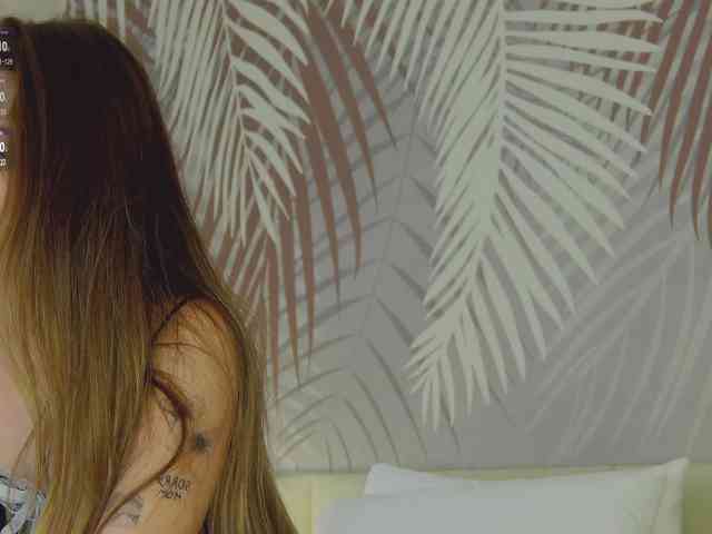 LizaLove webcam