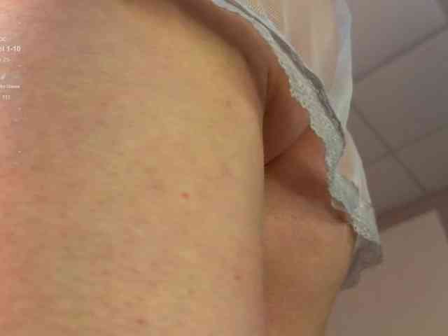 nude voyeur webcam LizaLove