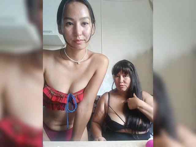 Luu-Lii77 Live Webcam on BongaCams