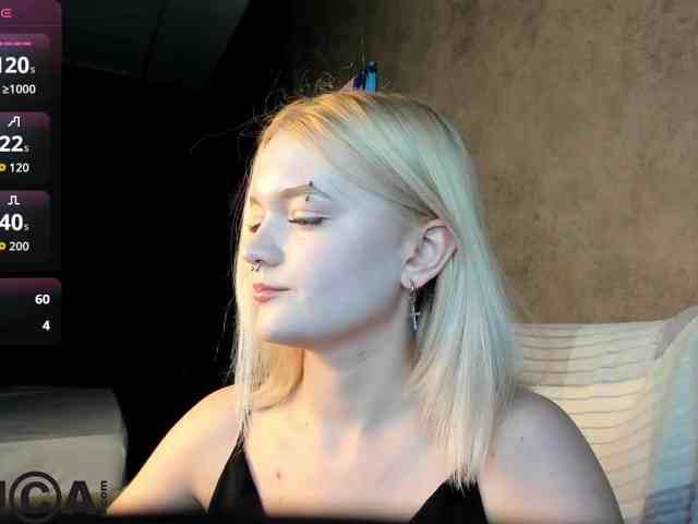 Carrie-Foster's webcam live show