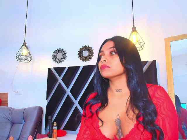 Melany-Miller webcam