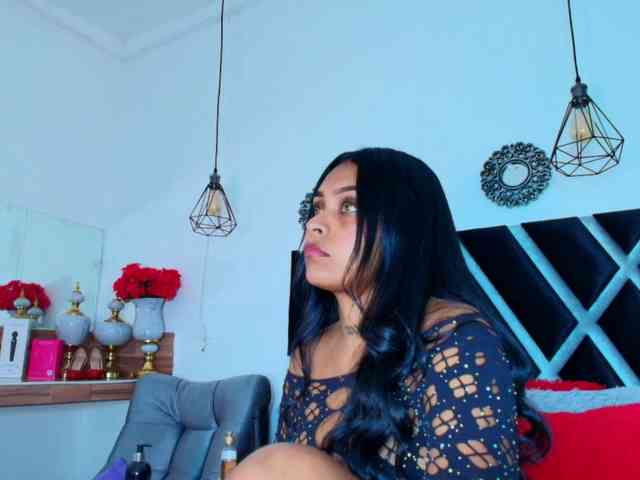 Melany-Miller webcam