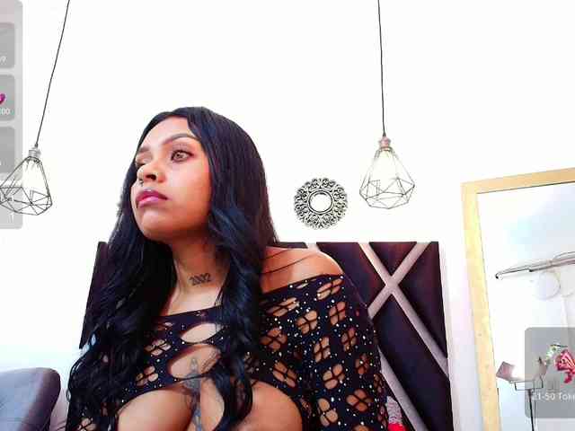 Melany-Miller webcam