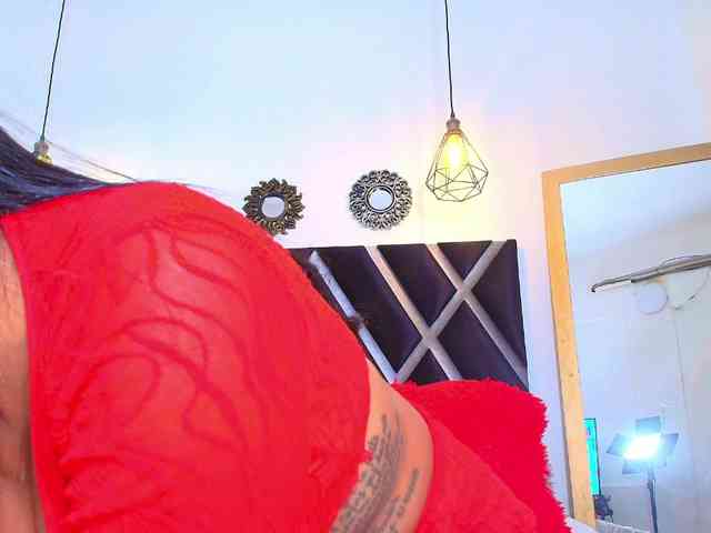 Melany-Miller webcam