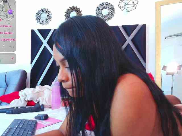 Melany-Miller webcam