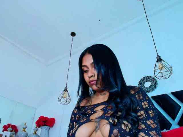 Melany-Miller webcam