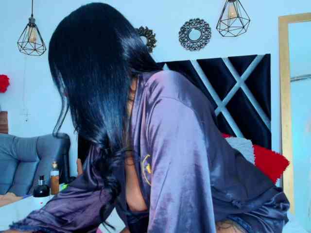 Melany-Miller webcam