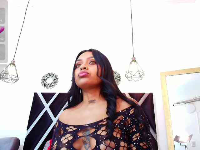 Melany-Miller webcam