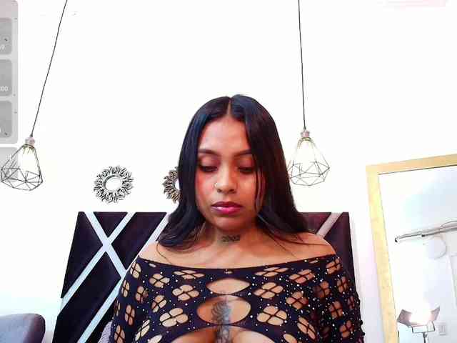 Melany-Miller webcam