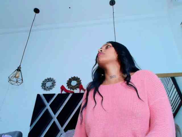Melany-Miller webcam