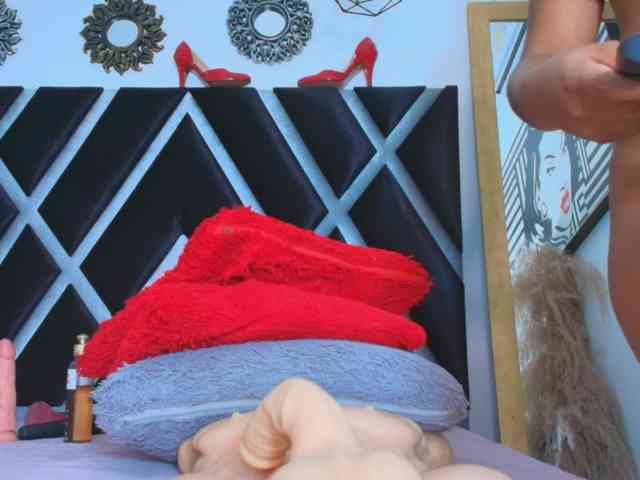 Melany-Miller webcam