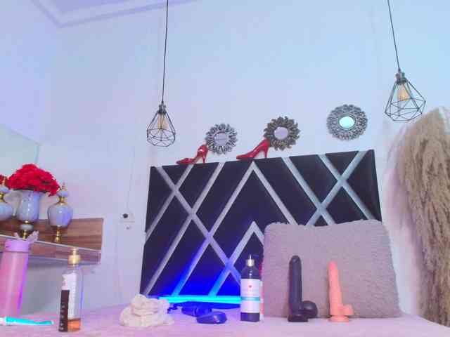 Melany-Miller webcam