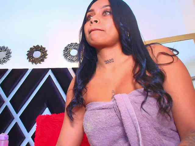 Melany-Miller webcam