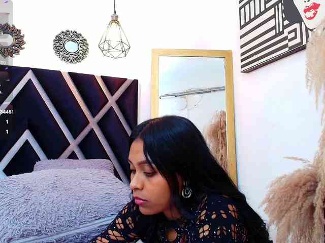 Melany-Miller webcam