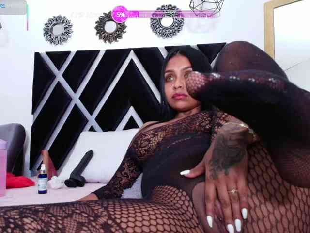 Melany-Miller webcam