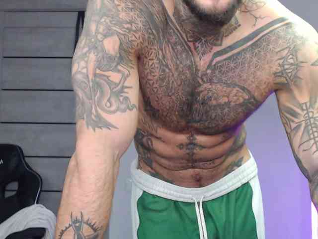 maxi-foxxx Live Webcam on {site_name}