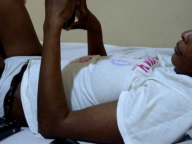 Miss-beauty's BongaCams show and profile