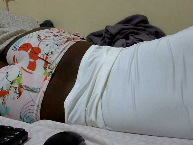 le modèle Miss-beauty est en webcam porno dans un show sur le site bongacams, il possède les tags suivants: Ebony,Brunette,Trimmed