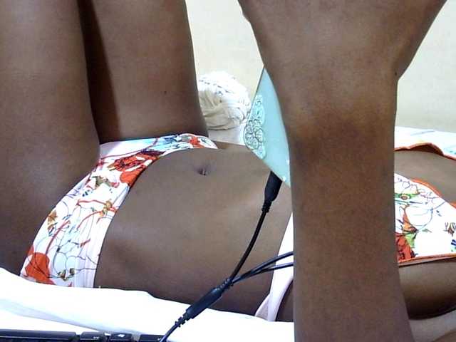 Miss-beauty's BongaCams show and profile