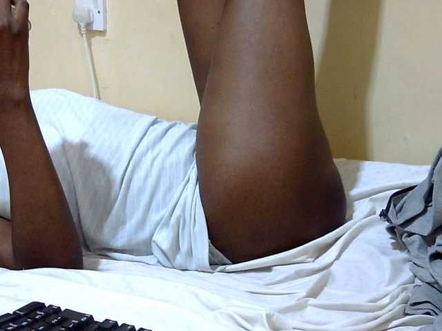 Miss-beauty's BongaCams show and profile