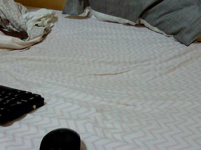 Miss-beauty's BongaCams show and profile