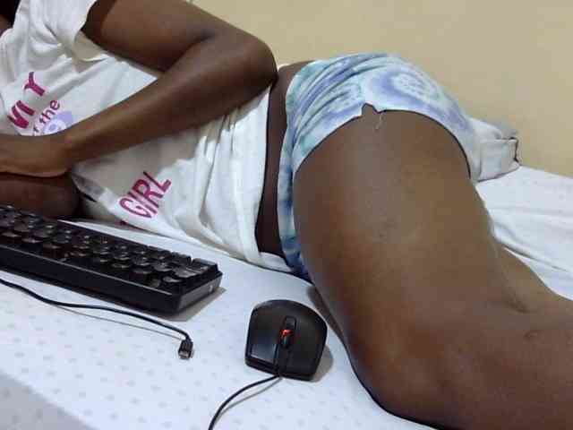 Miss-beauty Live Webcam on BongaCams