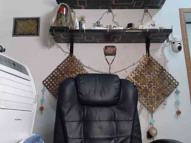 Junglewoman webcam