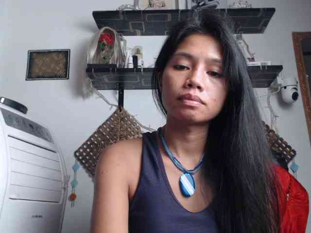 Junglewoman webcam