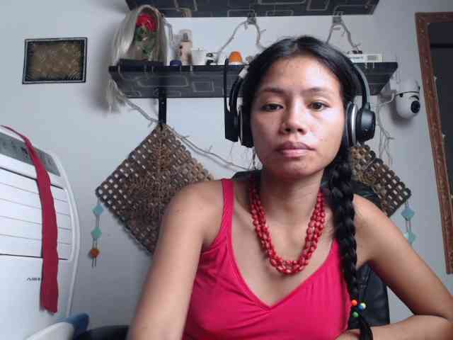 Junglewoman webcam