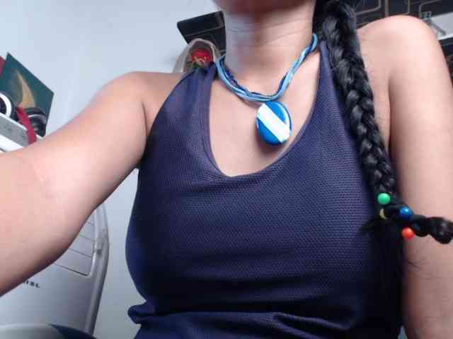 Junglewoman webcam