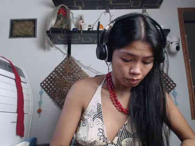 Junglewoman webcam