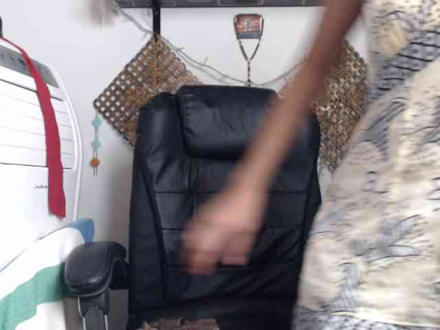 Junglewoman webcam