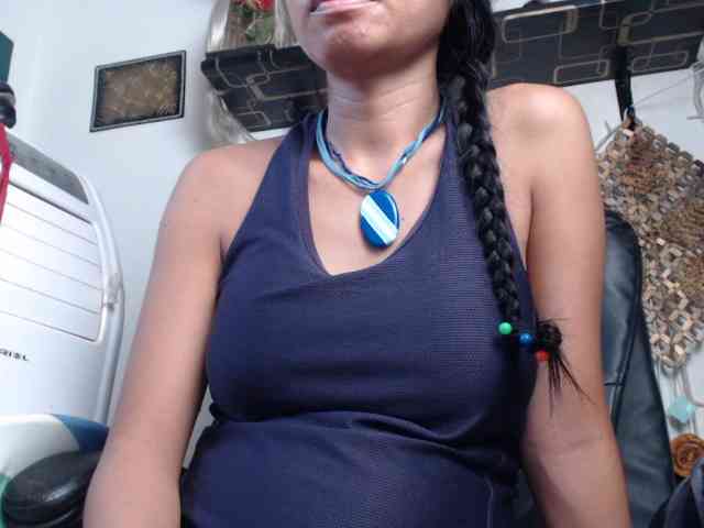 Junglewoman webcam