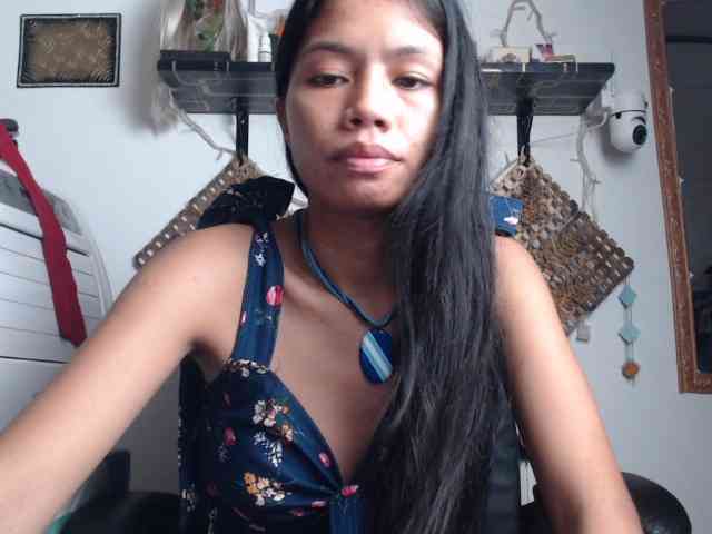 Junglewoman webcam