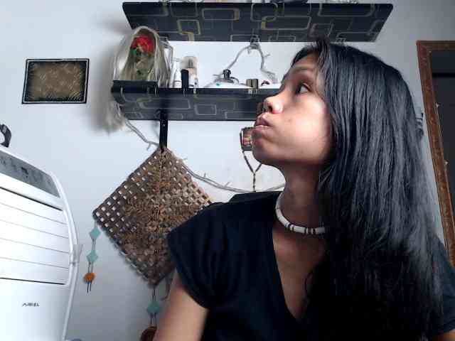 Junglewoman webcam