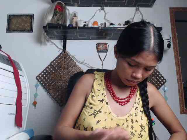 Junglewoman webcam
