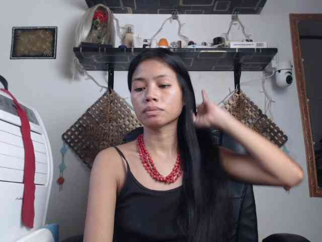Junglewoman webcam