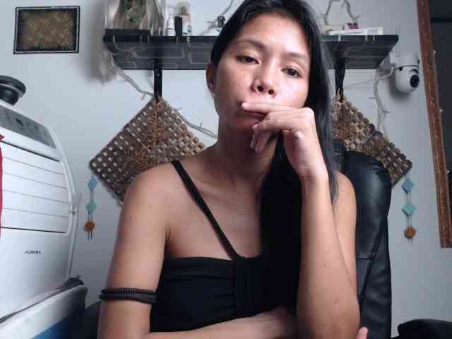 Junglewoman webcam