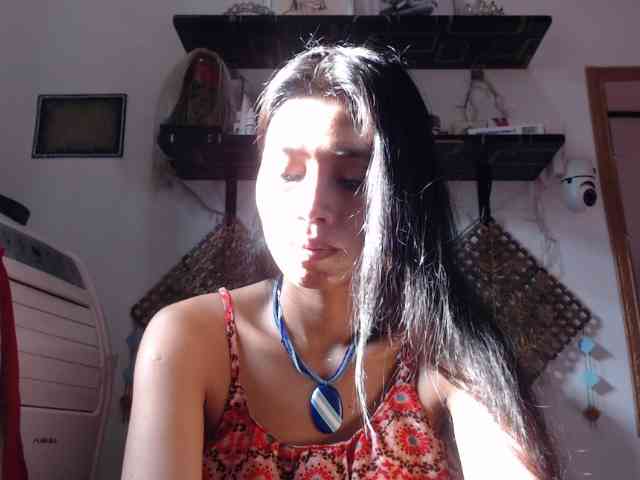 Junglewoman webcam